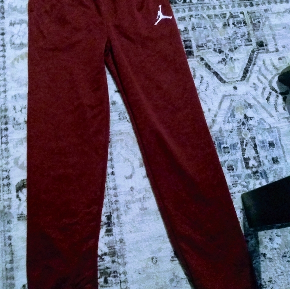 Nw Jordan pants boys youths size XL (13_15y)  color:Red wine - Picture 4 of 9